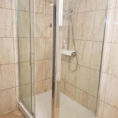 Barba Vinko Villa Kastela